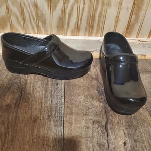 Dansko Professional Wide Black Clogs